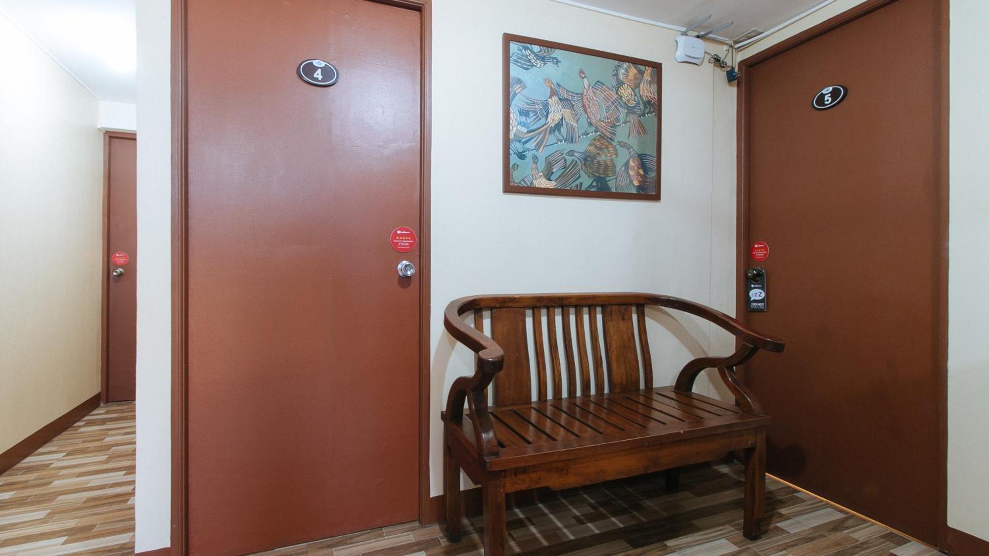 Reddoorz Near Pnr Espana Station Manila Exterior photo